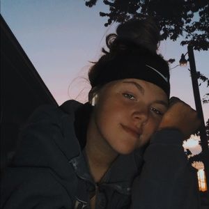 Meet your Posher, Faith